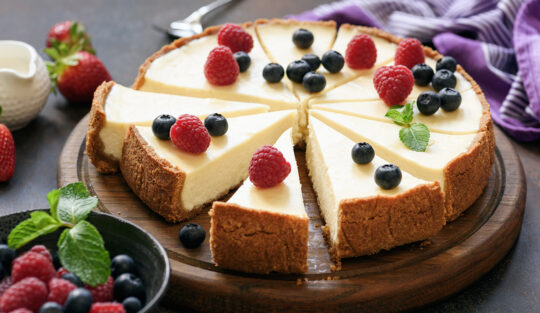 Cheesecake din 3 ingrediente. Se face rapid și este un desert delicios