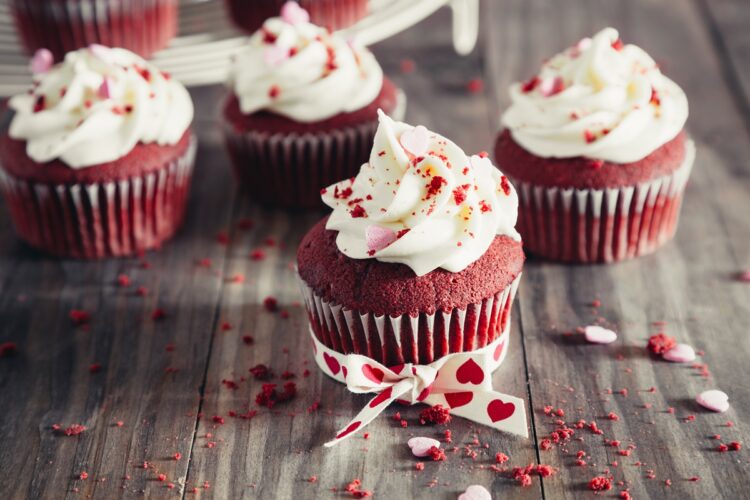 Red Velvet Cupcakes pentru Valentine’s Day