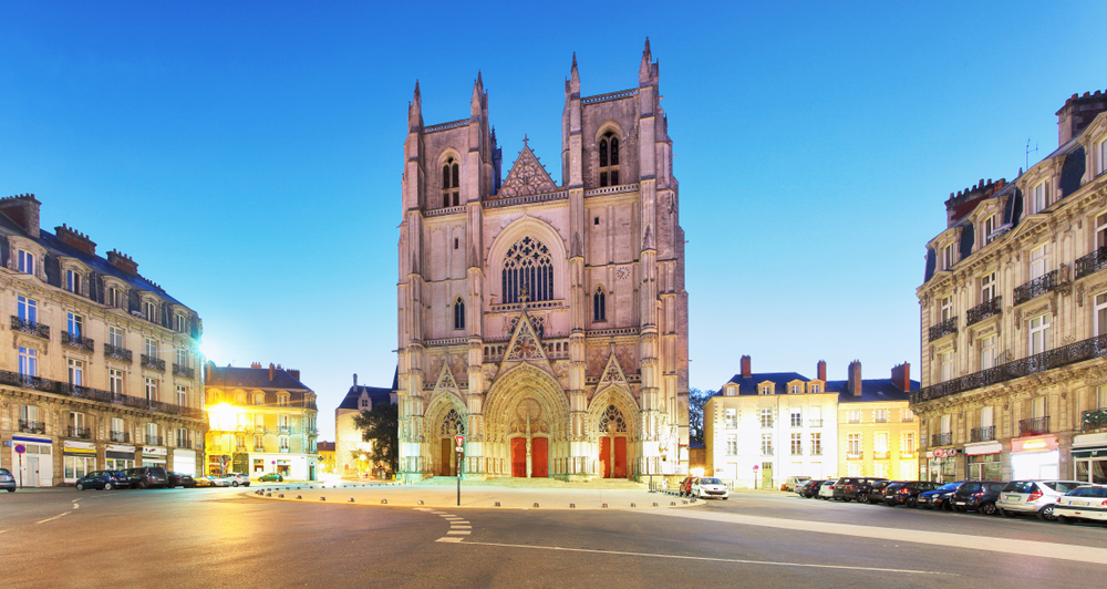 O fotografie cu o catedrală din Nantes
