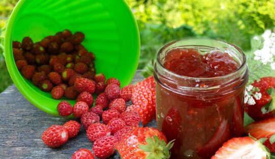 Gem de căpșuni cu fragi de pădure, mai parfumat și mai consistent