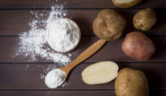 Pudra de cartofi, ingredientul care te salvează în bucătărie. La ce se folosește