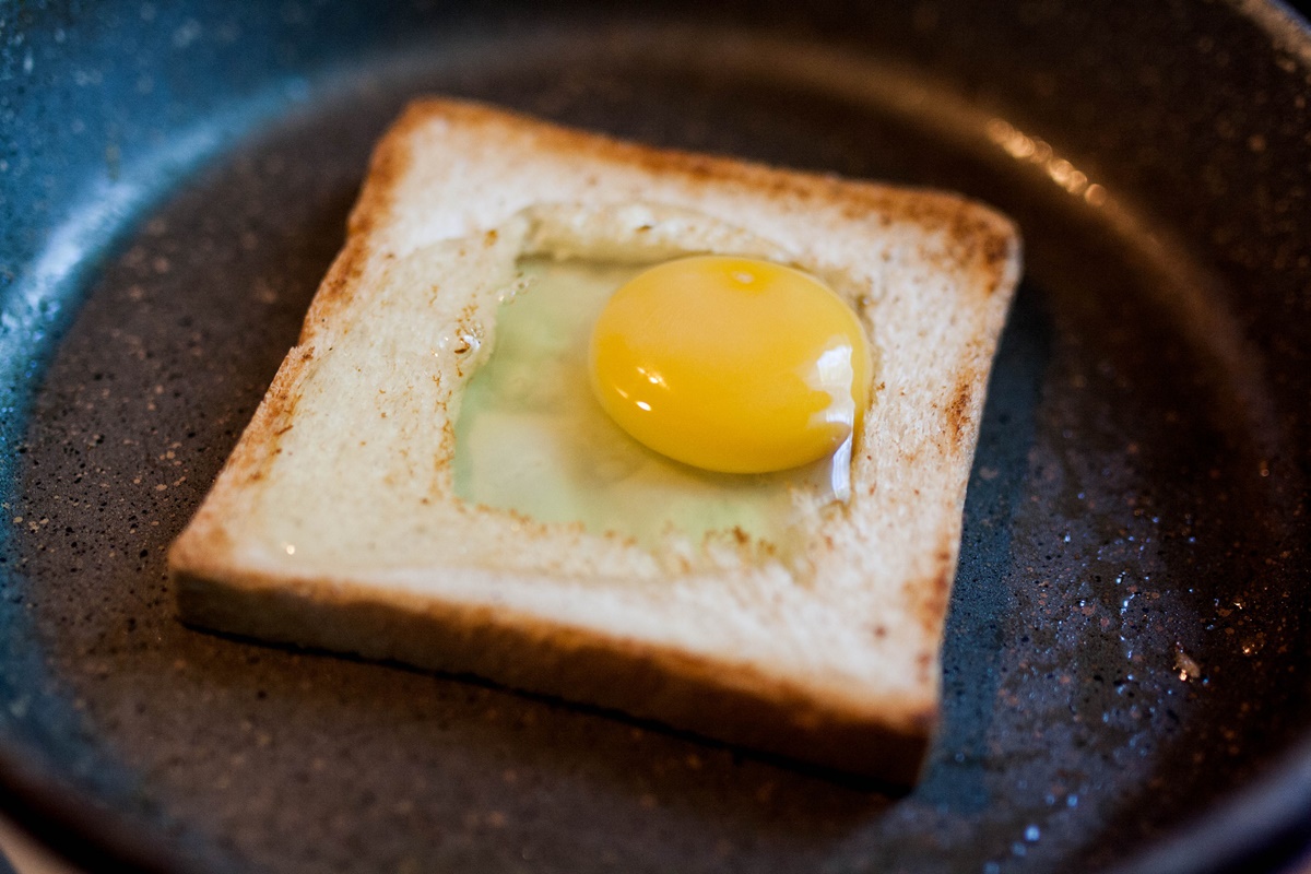 Ou prăjit în pâine